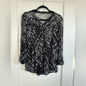 Black and White Patterned Top
